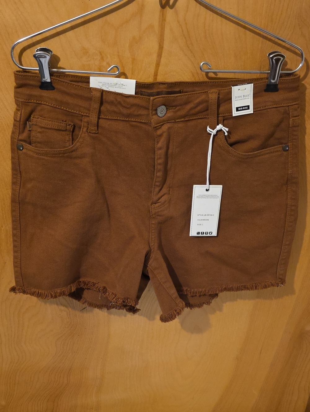 Judy Blue NWT Women's Brown Frayed Hem Mid Rise Denim Shorts Large